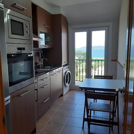 Apartamento Isidro Parga Pondal * Laxe